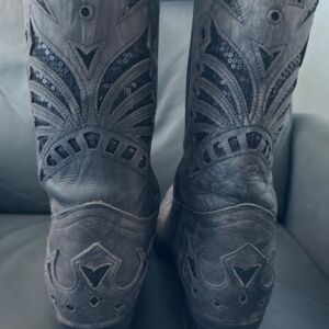 Beautiful Winter Boots Laredo Western Boots Like New